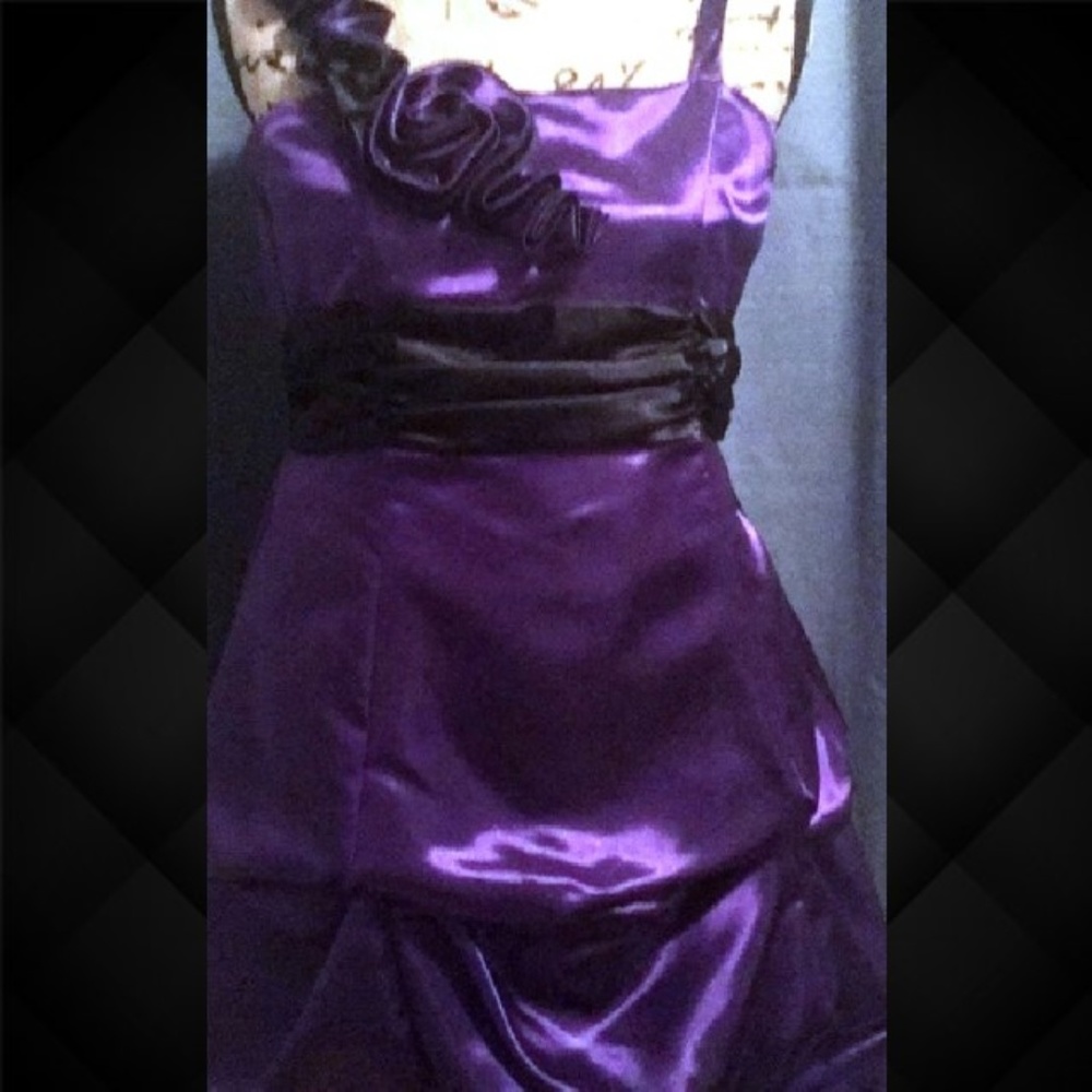 Girls Worn Once Purple formal girls dress